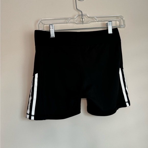 Set of 2 body hugging shorts Nike/Adidas - Picture 9 of 12